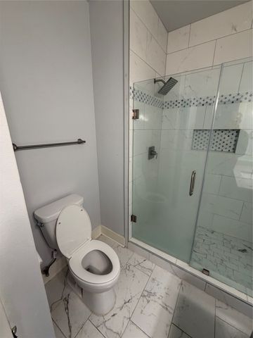 2318 Stutz Drive C5, Dallas, TX 75235