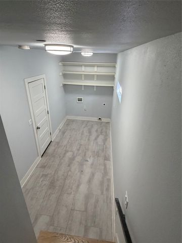 2318 Stutz Drive C5, Dallas, TX 75235