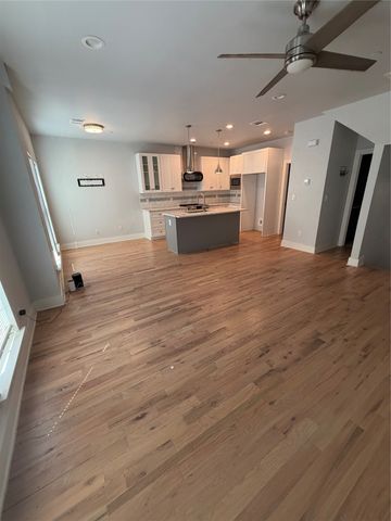 2318 Stutz Drive C5, Dallas, TX 75235