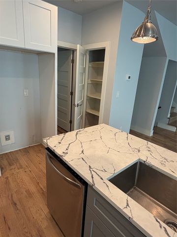 2318 Stutz Drive C5, Dallas, TX 75235