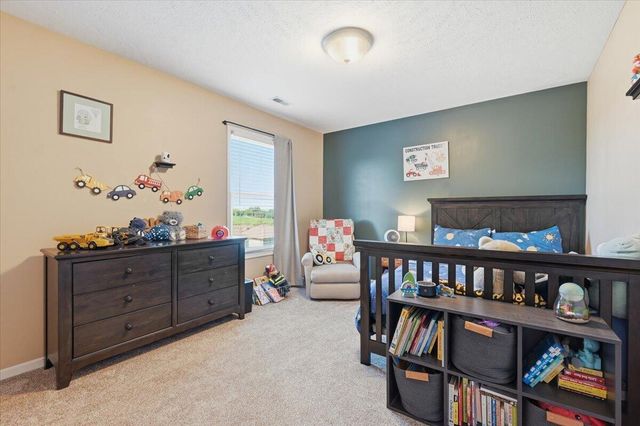 4817 CEDARBROOK Drive, Council Bluffs, IA 51503