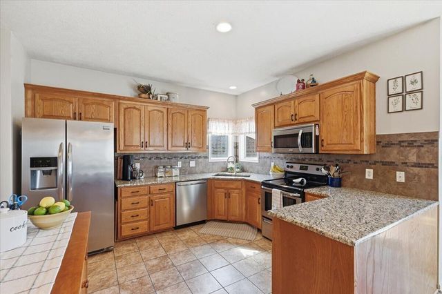 4817 CEDARBROOK Drive, Council Bluffs, IA 51503