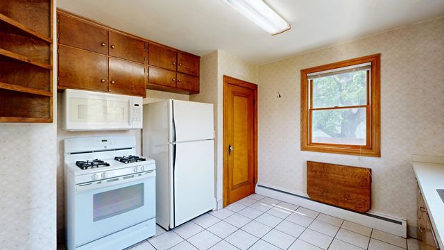 2562 Midland Road, Bay City, MI 48706