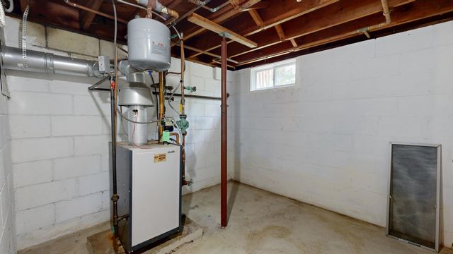 2562 Midland Road, Bay City, MI 48706