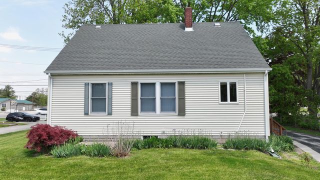 2562 Midland Road, Bay City, MI 48706