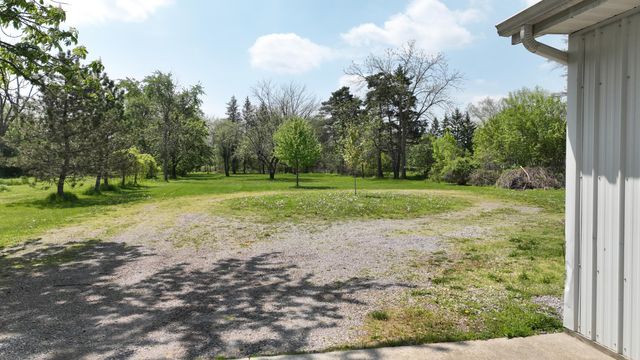 2562 Midland Road, Bay City, MI 48706