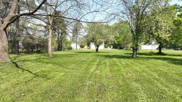 2562 Midland Road, Bay City, MI 48706