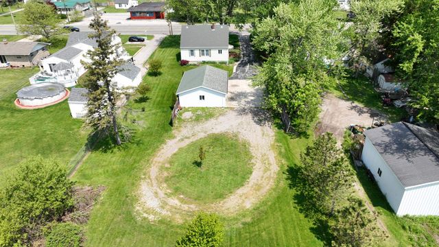 2562 Midland Road, Bay City, MI 48706