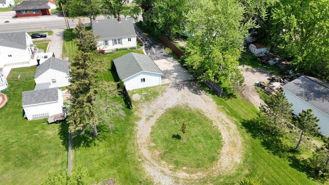 2562 Midland Road, Bay City, MI 48706