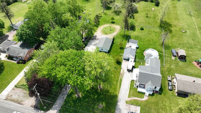 2562 Midland Road, Bay City, MI 48706