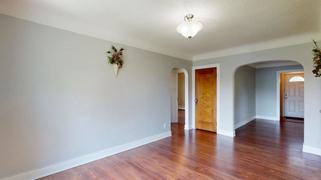 2562 Midland Road, Bay City, MI 48706
