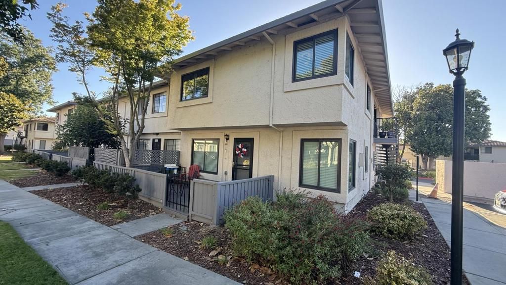 Image 66 of property listing at 112 Kenbrook, San Jose, CA 95111