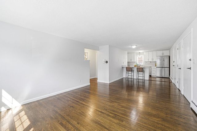 27 Arlington Road 13, Woburn, MA 01801