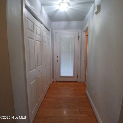 4999 Glen Cove Drive SE, Southport, NC 28461
