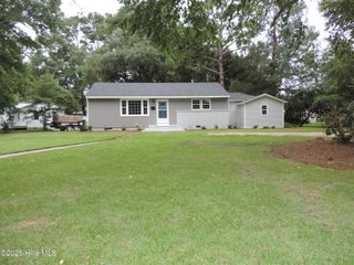 2001 Center Avenue, New Bern, NC 28560