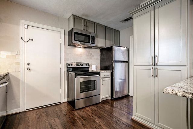 7410 Caillet Street, Dallas, TX 75209