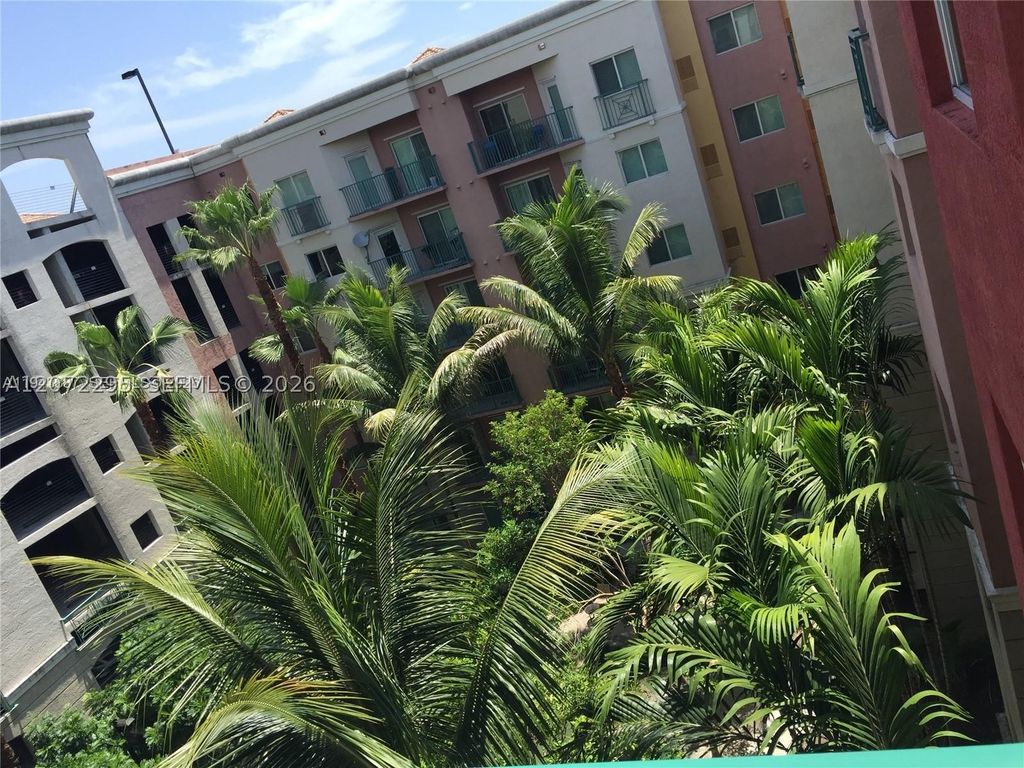 6001 SW 70th St 620, South Miami, FL 33143