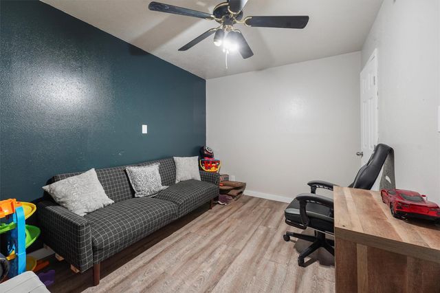 1506 Sahara Drive, Crosby, TX 77532