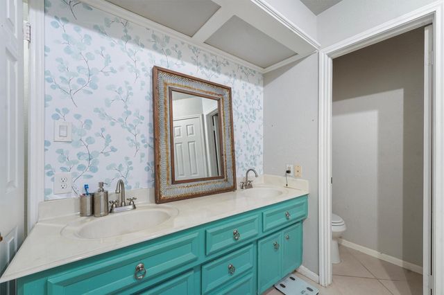 1506 Sahara Drive, Crosby, TX 77532