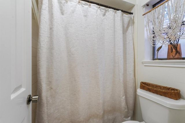 1506 Sahara Drive, Crosby, TX 77532