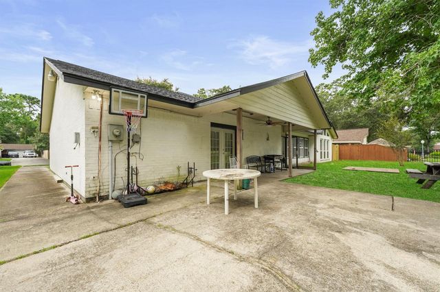 1506 Sahara Drive, Crosby, TX 77532