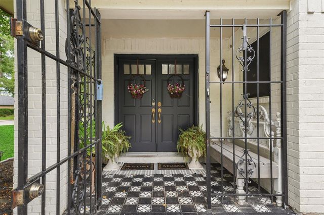 1506 Sahara Drive, Crosby, TX 77532