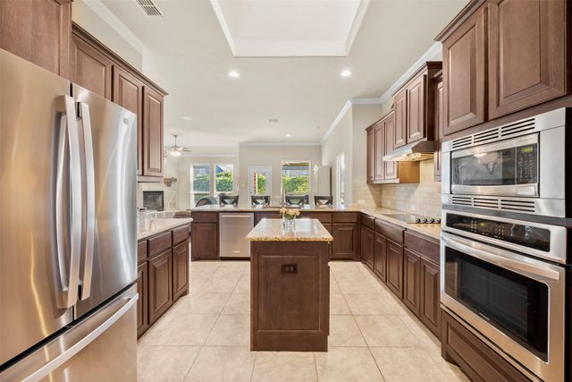 3606 Brighton Drive, Midlothian, TX 76065