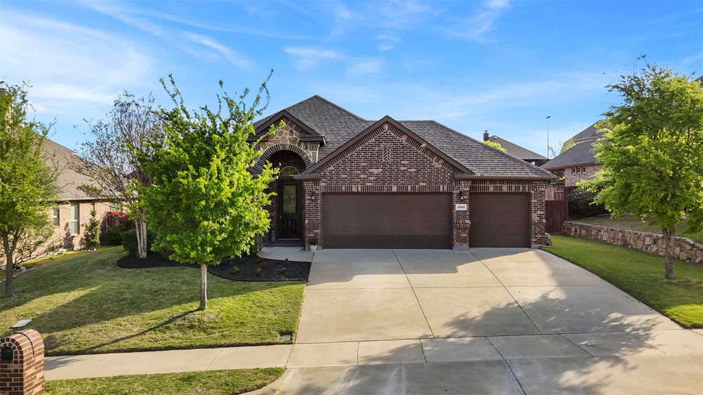 3606 Brighton Drive, Midlothian, TX 76065