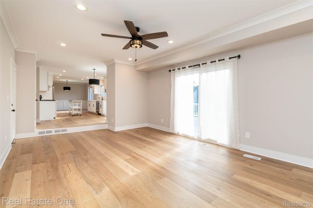 5485 Hammersmith Drive, West Bloomfield Charter Township, MI 48322