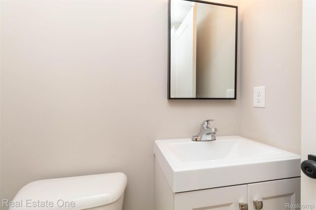5485 Hammersmith Drive, West Bloomfield Charter Township, MI 48322
