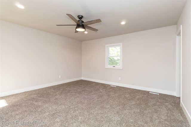 5485 Hammersmith Drive, West Bloomfield Charter Township, MI 48322
