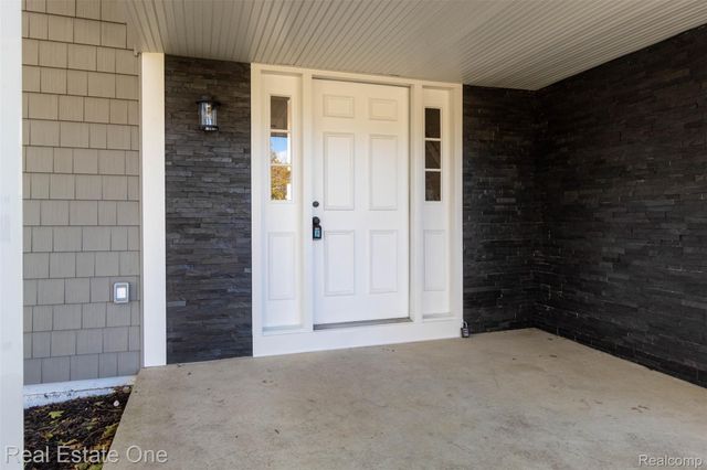 5485 Hammersmith Drive, West Bloomfield Charter Township, MI 48322