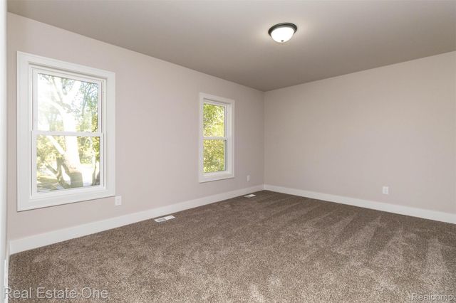 5485 Hammersmith Drive, West Bloomfield Charter Township, MI 48322