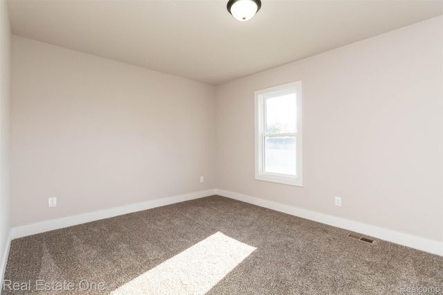 5485 Hammersmith Drive, West Bloomfield Charter Township, MI 48322