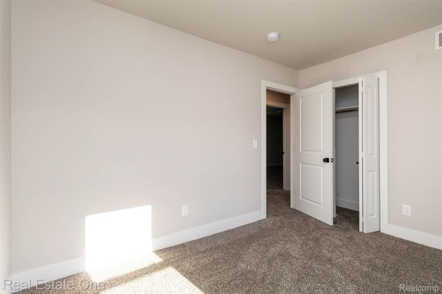 5485 Hammersmith Drive, West Bloomfield Charter Township, MI 48322