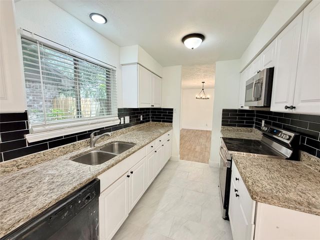 3731 Gamlin Bend Drive, Houston, TX 77082