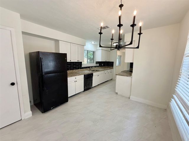 3731 Gamlin Bend Drive, Houston, TX 77082