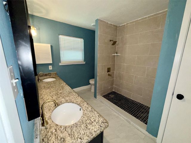 3731 Gamlin Bend Drive, Houston, TX 77082