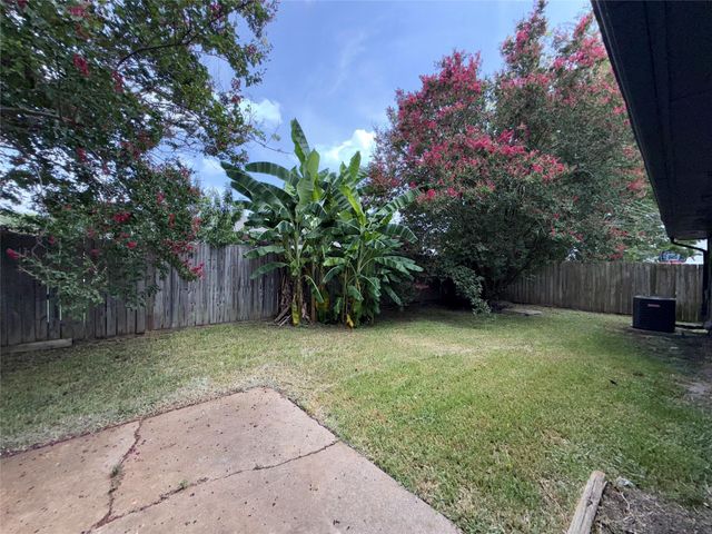 3731 Gamlin Bend Drive, Houston, TX 77082