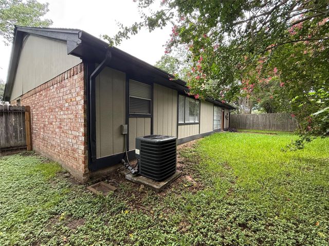 3731 Gamlin Bend Drive, Houston, TX 77082
