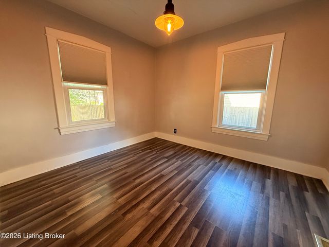 506 E Brandeis Ave, Louisville, KY 40217