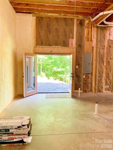 143 Eagles Avenue, Lake Lure, NC 28746