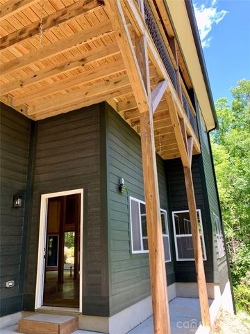 143 Eagles Avenue, Lake Lure, NC 28746