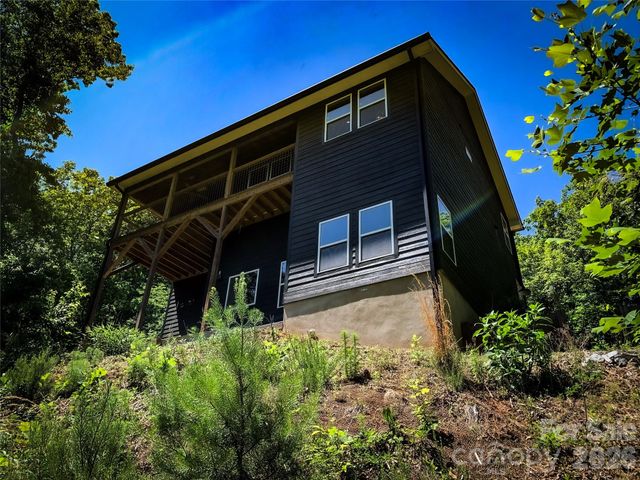 143 Eagles Avenue, Lake Lure, NC 28746