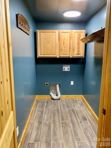 143 Eagles Avenue, Lake Lure, NC 28746
