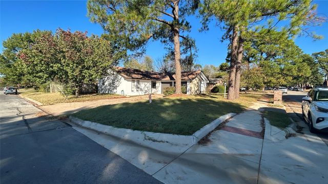 2118 Westwood Drive, Denton, TX 76205