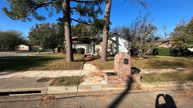 2118 Westwood Drive, Denton, TX 76205