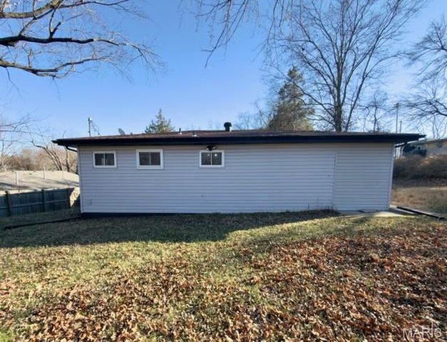 2061 Ridgeway Drive, Arnold, MO 63010