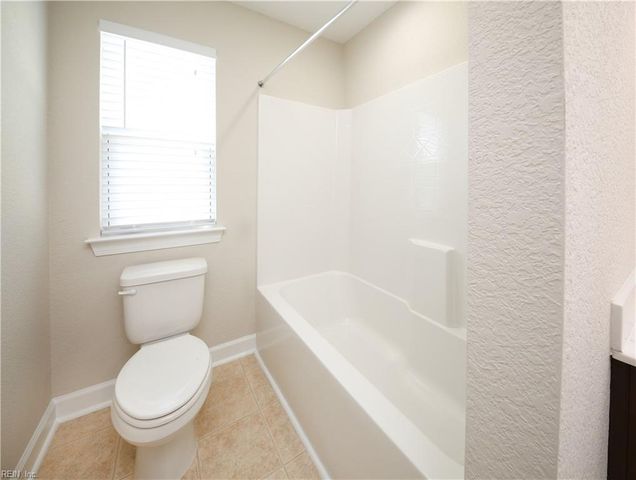 2566 River Watch DR, Suffolk, VA 23434