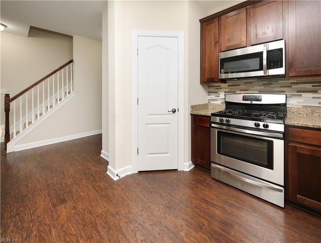 2566 River Watch DR, Suffolk, VA 23434